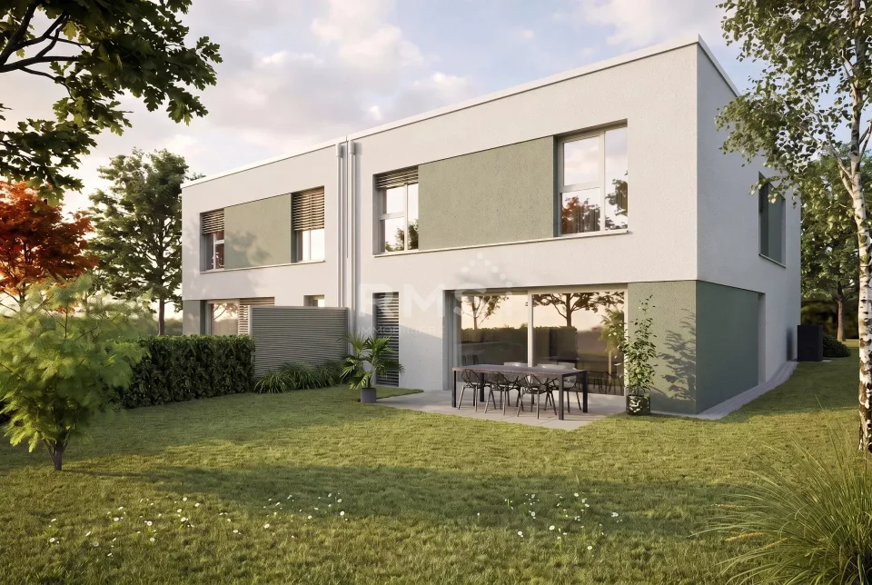 Semi-detached house in Mondercange